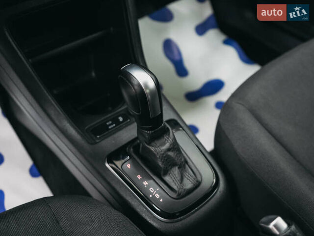 Белый Фольксваген Ап, объемом двигателя 0 л и пробегом 54 тыс. км за 10539 $, фото 39 на Automoto.ua