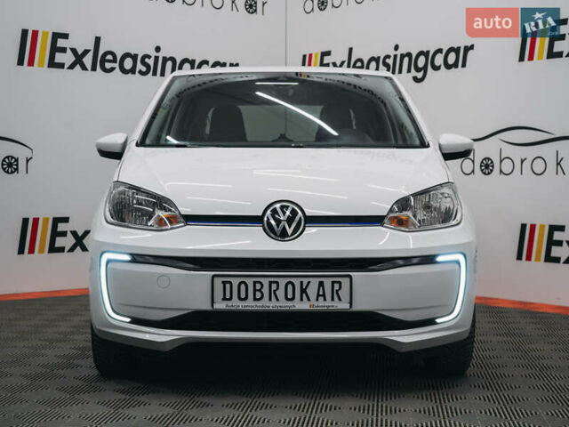 Белый Фольксваген Ап, объемом двигателя 0 л и пробегом 54 тыс. км за 10539 $, фото 6 на Automoto.ua