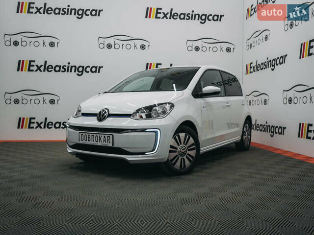 Белый Фольксваген Ап, объемом двигателя 0 л и пробегом 54 тыс. км за 10539 $, фото 12 на Automoto.ua