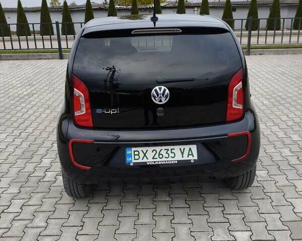 Чорний Фольксваген Ап, об'ємом двигуна 0 л та пробігом 113 тис. км за 5900 $, фото 8 на Automoto.ua