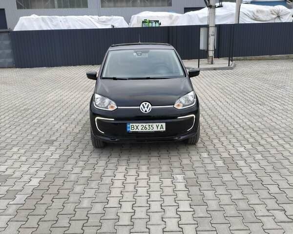 Чорний Фольксваген Ап, об'ємом двигуна 0 л та пробігом 113 тис. км за 5900 $, фото 11 на Automoto.ua
