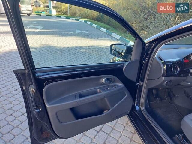 Черный Фольксваген Ап, объемом двигателя 1 л и пробегом 41 тыс. км за 6300 $, фото 10 на Automoto.ua