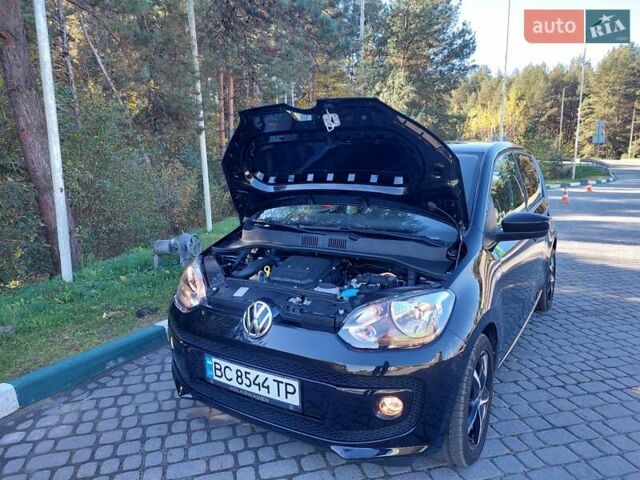 Черный Фольксваген Ап, объемом двигателя 1 л и пробегом 41 тыс. км за 6300 $, фото 46 на Automoto.ua