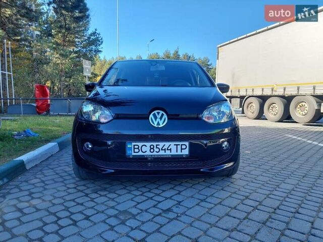 Черный Фольксваген Ап, объемом двигателя 1 л и пробегом 41 тыс. км за 6300 $, фото 3 на Automoto.ua
