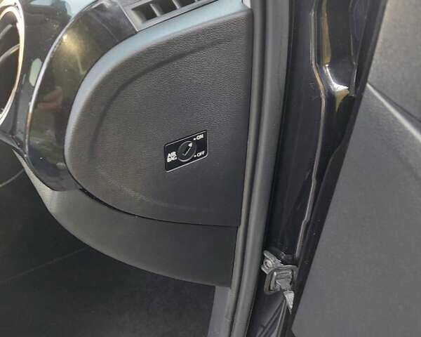 Черный Фольксваген Ап, объемом двигателя 1 л и пробегом 41 тыс. км за 6300 $, фото 30 на Automoto.ua