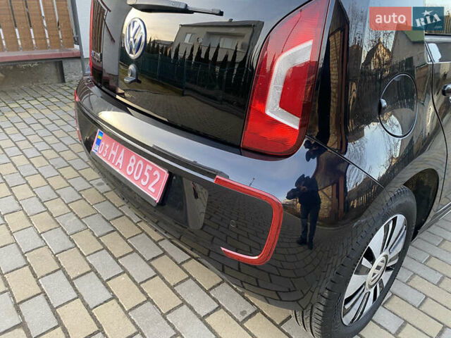 Чорний Фольксваген Ап, об'ємом двигуна 0 л та пробігом 113 тис. км за 5950 $, фото 13 на Automoto.ua