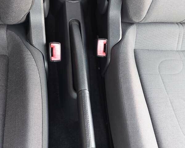 Черный Фольксваген Ап, объемом двигателя 1 л и пробегом 41 тыс. км за 6300 $, фото 32 на Automoto.ua