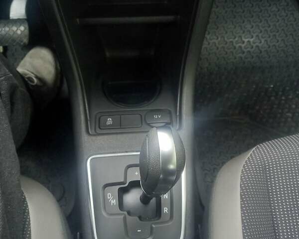 Черный Фольксваген Ап, объемом двигателя 1 л и пробегом 38 тыс. км за 12500 $, фото 8 на Automoto.ua