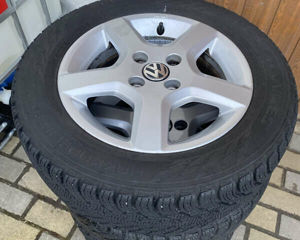 Чорний Фольксваген Ап, об'ємом двигуна 0 л та пробігом 113 тис. км за 5950 $, фото 44 на Automoto.ua