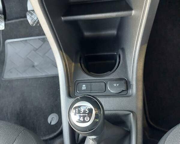 Черный Фольксваген Ап, объемом двигателя 1 л и пробегом 41 тыс. км за 6300 $, фото 31 на Automoto.ua