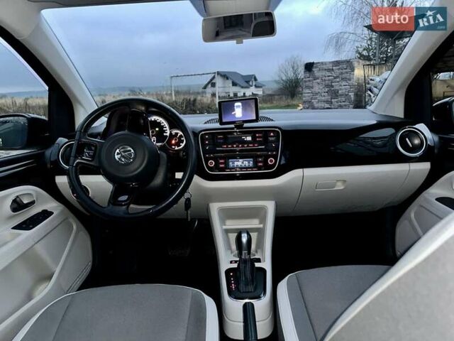 Черный Фольксваген Ап, объемом двигателя 0 л и пробегом 57 тыс. км за 6800 $, фото 8 на Automoto.ua