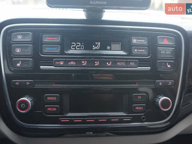 Чорний Фольксваген Ап, об'ємом двигуна 0 л та пробігом 148 тис. км за 5888 $, фото 33 на Automoto.ua