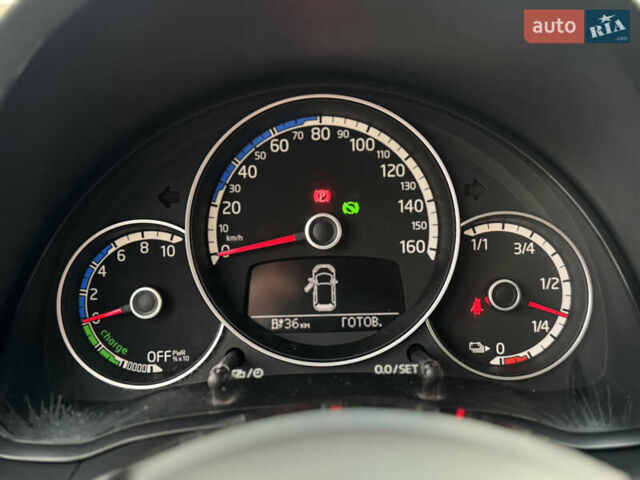 Черный Фольксваген Ап, объемом двигателя 0 л и пробегом 102 тыс. км за 6300 $, фото 34 на Automoto.ua