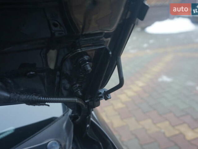 Чорний Фольксваген Ап, об'ємом двигуна 0 л та пробігом 148 тис. км за 5888 $, фото 52 на Automoto.ua