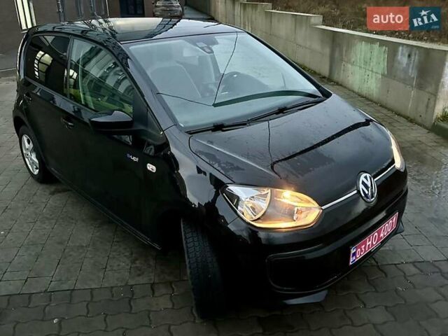 Черный Фольксваген Ап, объемом двигателя 0 л и пробегом 57 тыс. км за 6800 $, фото 7 на Automoto.ua