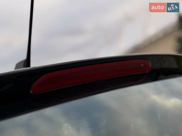 Черный Фольксваген Ап, объемом двигателя 0 л и пробегом 102 тыс. км за 6300 $, фото 58 на Automoto.ua