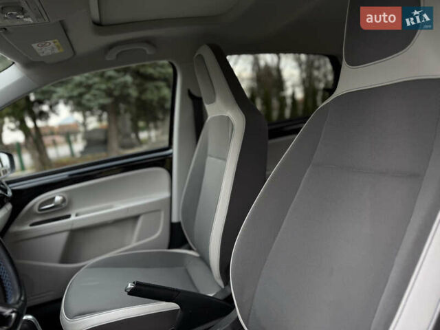 Черный Фольксваген Ап, объемом двигателя 0 л и пробегом 102 тыс. км за 6300 $, фото 57 на Automoto.ua