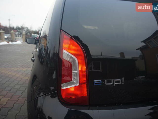 Чорний Фольксваген Ап, об'ємом двигуна 0 л та пробігом 148 тис. км за 5888 $, фото 24 на Automoto.ua