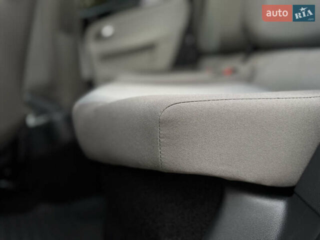 Черный Фольксваген Ап, объемом двигателя 0 л и пробегом 102 тыс. км за 6300 $, фото 7 на Automoto.ua