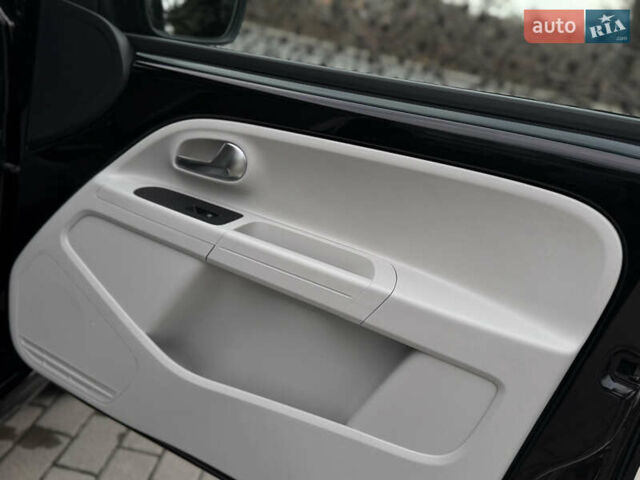 Черный Фольксваген Ап, объемом двигателя 0 л и пробегом 102 тыс. км за 6300 $, фото 17 на Automoto.ua