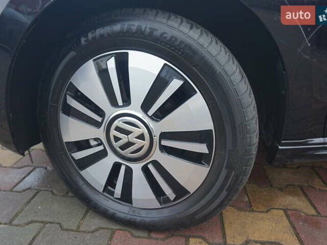Чорний Фольксваген Ап, об'ємом двигуна 0 л та пробігом 148 тис. км за 5888 $, фото 58 на Automoto.ua