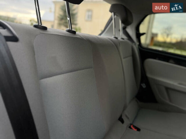 Черный Фольксваген Ап, объемом двигателя 0 л и пробегом 102 тыс. км за 6300 $, фото 15 на Automoto.ua