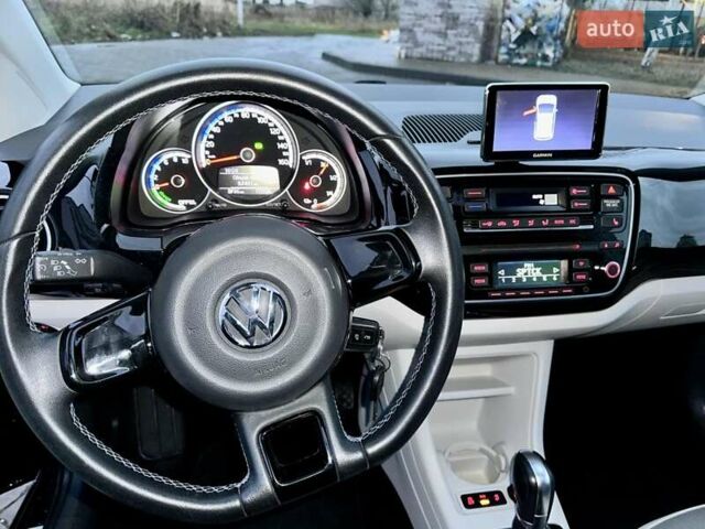 Черный Фольксваген Ап, объемом двигателя 0 л и пробегом 57 тыс. км за 6800 $, фото 14 на Automoto.ua