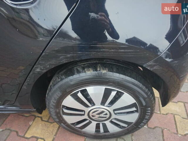 Чорний Фольксваген Ап, об'ємом двигуна 0 л та пробігом 148 тис. км за 5888 $, фото 67 на Automoto.ua