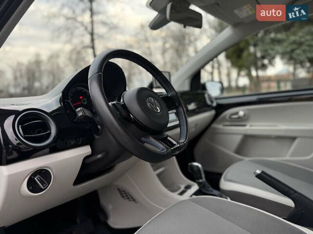 Черный Фольксваген Ап, объемом двигателя 0 л и пробегом 102 тыс. км за 6300 $, фото 42 на Automoto.ua