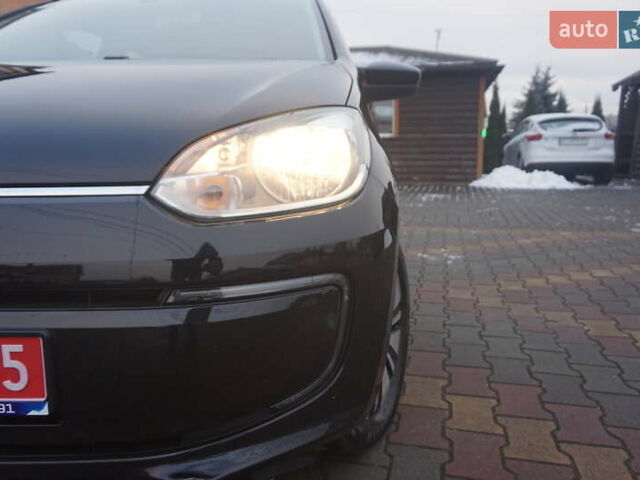 Чорний Фольксваген Ап, об'ємом двигуна 0 л та пробігом 148 тис. км за 5888 $, фото 21 на Automoto.ua