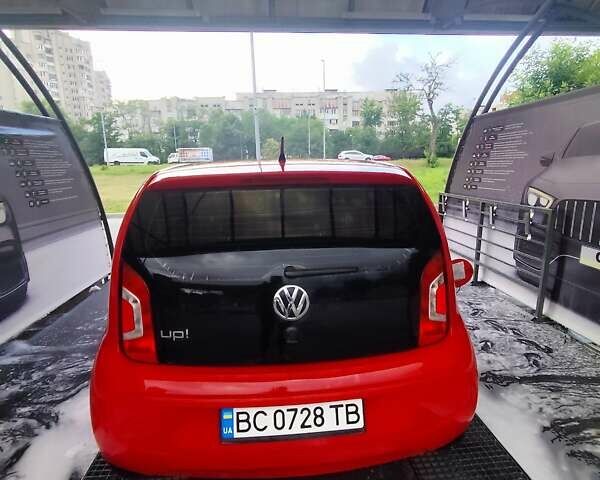 Червоний Фольксваген Ап, об'ємом двигуна 1 л та пробігом 270 тис. км за 3450 $, фото 7 на Automoto.ua