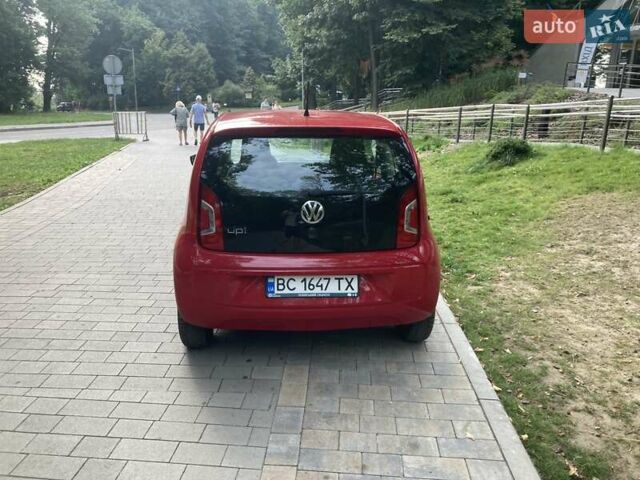 Фольксваген Ап 2013 в Львове на Automoto.ua Красный Фольксваген Ап, объемом двигателя 1 л и пробегом 135 тыс. км за 8183 $, фото 9 на Automoto.ua
