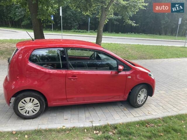 Фольксваген Ап 2013 в Львове на Automoto.ua Красный Фольксваген Ап, объемом двигателя 1 л и пробегом 135 тыс. км за 8183 $, фото 1 на Automoto.ua