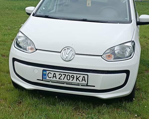 Фольксваген Ап, объемом двигателя 1 л и пробегом 161 тыс. км за 7200 $, фото 3 на Automoto.ua