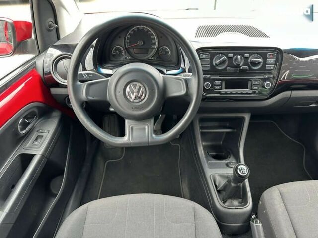 Фольксваген Ап 2013 в Киеве на Automoto.ua Фольксваген Ап, объемом двигателя 1 л и пробегом 147 тыс. км за 5200 $, фото 12 на Automoto.ua