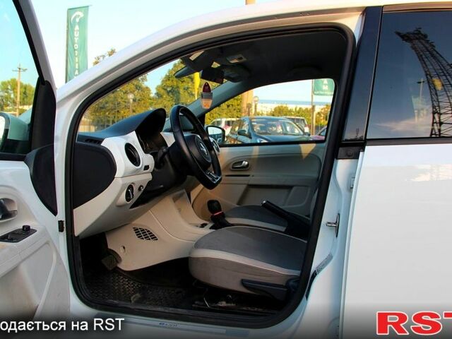Фольксваген Ап, объемом двигателя 0 л и пробегом 0 тыс. км за 6200 $, фото 3 на Automoto.ua