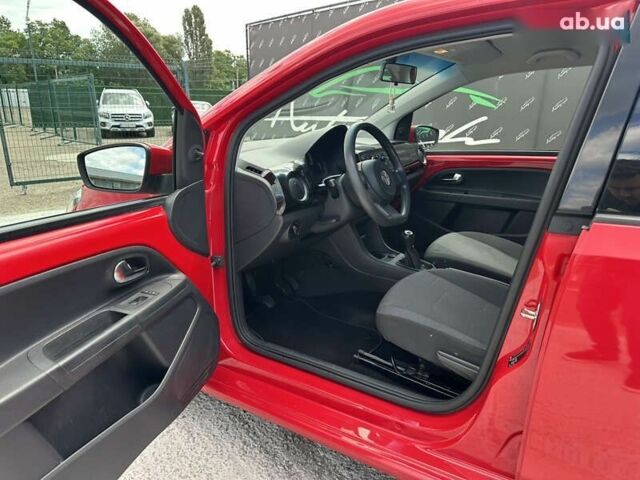 Фольксваген Ап 2013 в Киеве на Automoto.ua Фольксваген Ап, объемом двигателя 1 л и пробегом 147 тыс. км за 5200 $, фото 4 на Automoto.ua
