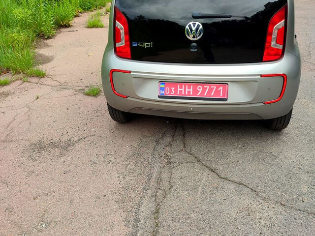 Фольксваген Ап, объемом двигателя 60 л и пробегом 89 тыс. км за 7300 $, фото 10 на Automoto.ua