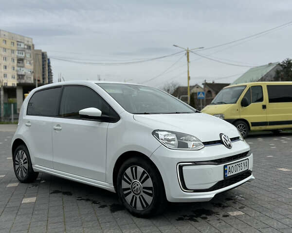 Фольксваген Ап, об'ємом двигуна 0 л та пробігом 70 тис. км за 11000 $, фото 7 на Automoto.ua