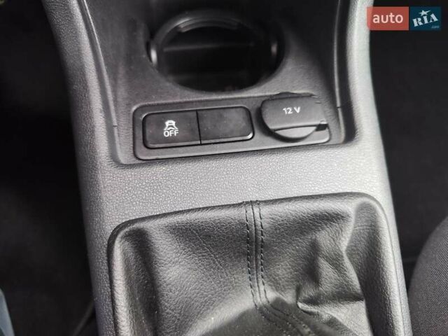 Серый Фольксваген Ап, объемом двигателя 1 л и пробегом 151 тыс. км за 6250 $, фото 47 на Automoto.ua