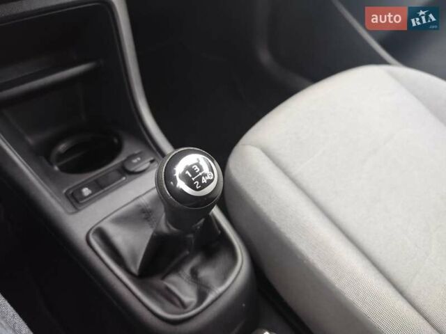 Серый Фольксваген Ап, объемом двигателя 1 л и пробегом 151 тыс. км за 6250 $, фото 46 на Automoto.ua