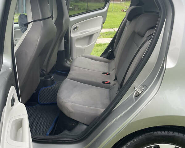 Сірий Фольксваген Ап, об'ємом двигуна 0 л та пробігом 103 тис. км за 6500 $, фото 6 на Automoto.ua