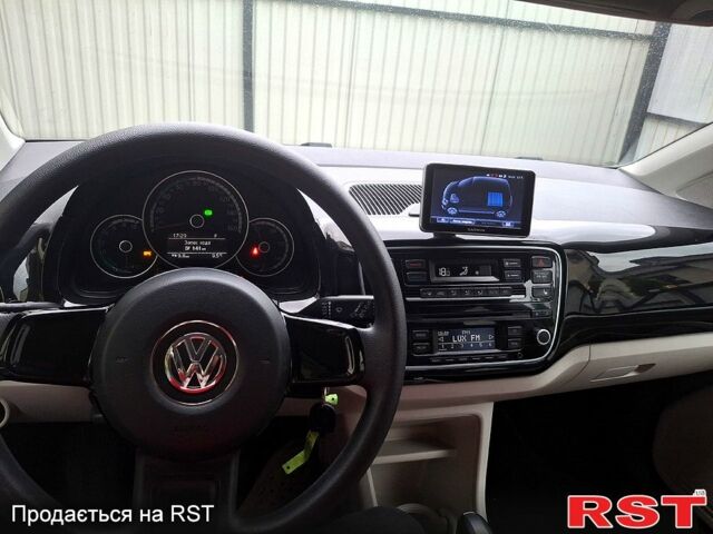 Серый Фольксваген Ап, объемом двигателя 0.11 л и пробегом 120 тыс. км за 6100 $, фото 2 на Automoto.ua