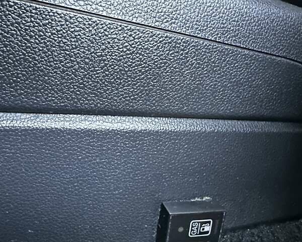 Серый Фольксваген Ап, объемом двигателя 1 л и пробегом 142 тыс. км за 6900 $, фото 31 на Automoto.ua