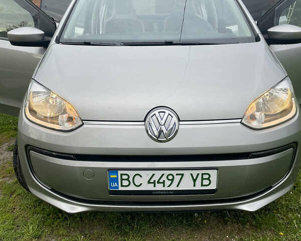 Сірий Фольксваген Ап, об'ємом двигуна 0 л та пробігом 103 тис. км за 6500 $, фото 2 на Automoto.ua