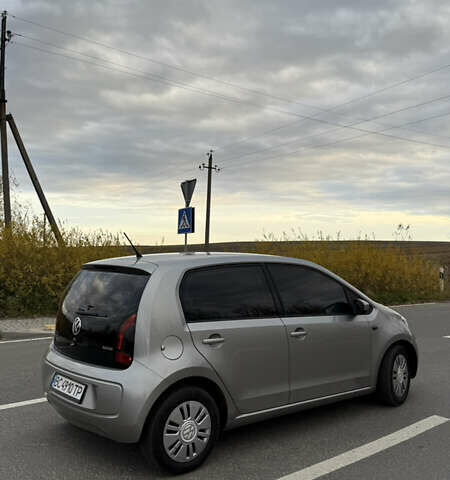 Сірий Фольксваген Ап, об'ємом двигуна 1 л та пробігом 76 тис. км за 6700 $, фото 4 на Automoto.ua