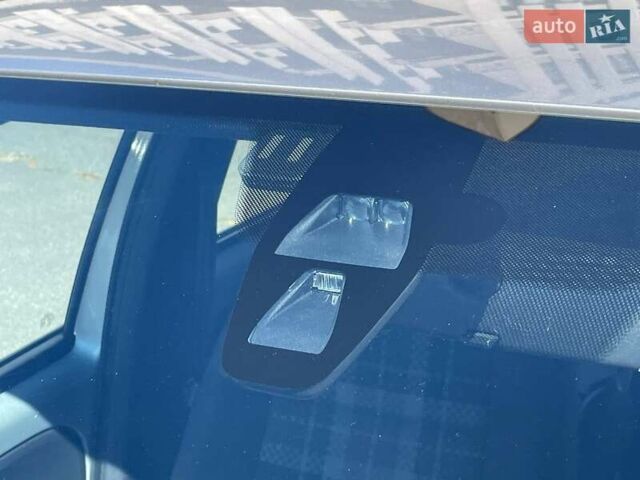 Серый Фольксваген Ап, объемом двигателя 1 л и пробегом 169 тыс. км за 8500 $, фото 5 на Automoto.ua