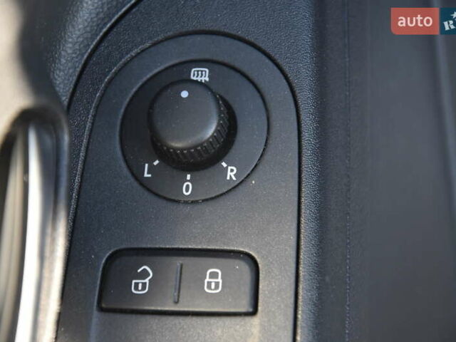 Сірий Фольксваген Ап, об'ємом двигуна 0 л та пробігом 100 тис. км за 10900 $, фото 20 на Automoto.ua