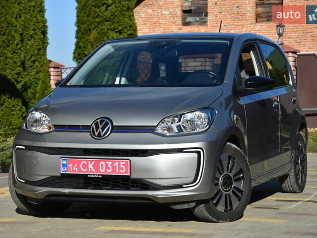 Сірий Фольксваген Ап, об'ємом двигуна 0 л та пробігом 100 тис. км за 10900 $, фото 7 на Automoto.ua