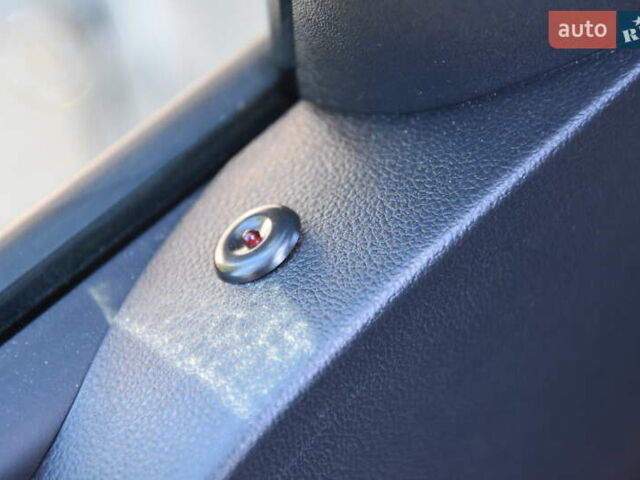 Сірий Фольксваген Ап, об'ємом двигуна 0 л та пробігом 100 тис. км за 10900 $, фото 21 на Automoto.ua